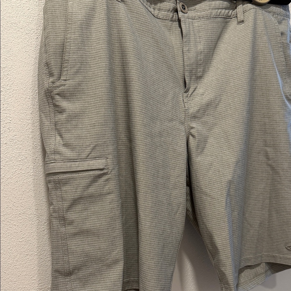 Gray/Khaki Men's Shorts - Picture 4 of 6